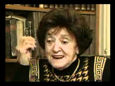 Esther Burstein describes maintaining her faith during the Holocaust