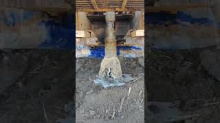 Download lagu 'How Drilling Bits Work: The Role of Drilling Fluids in Oil & Gas Drilling #explore #petroleum mp3