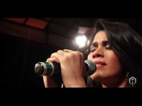 Donde Tú estás / Where You are / Y vimos Su gloria ( Leeland - en español )