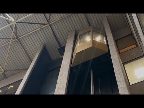 1984 Glass Dover Oildraulic Main Lifts #1/2 at 400 Plaza Dr. in Secaucus, NJ