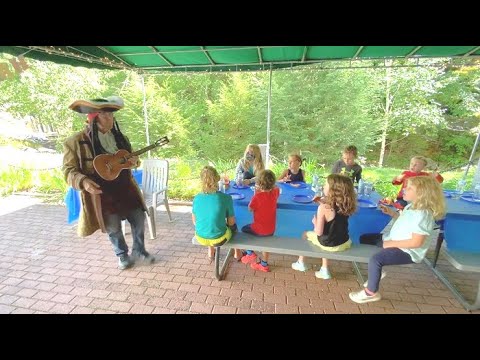 Promotional video thumbnail 1 for Children's Party Entertainment & Education