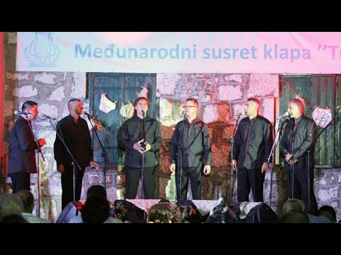 Dalmatino povišću pritrujena - Klapa Contra