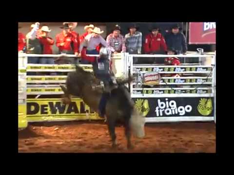 Edmundo Gomes x Strike Spinoza