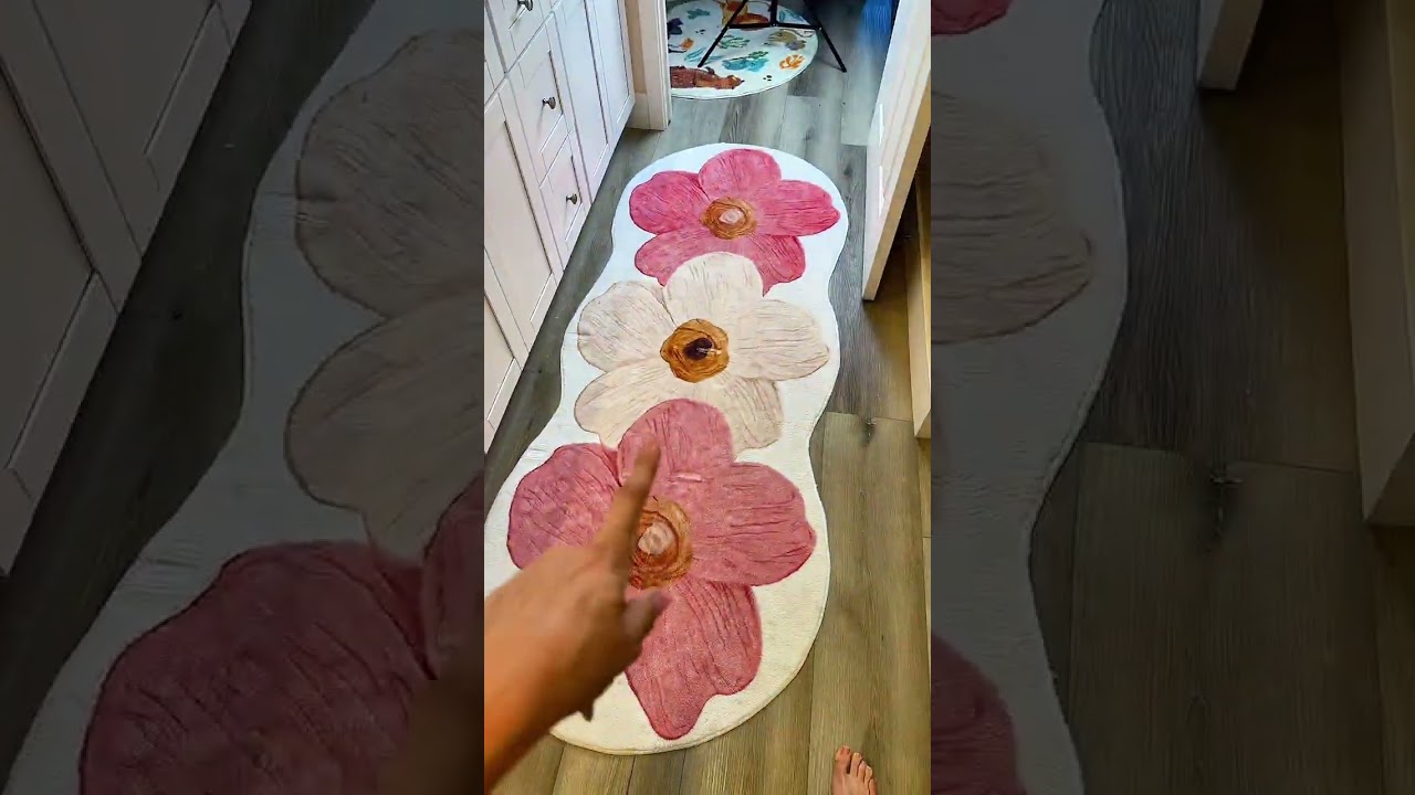 It’s super soft and beautiful! Bloom your room 🌺 #rug #floormat #bathroomrug #washablerugs