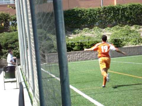 32 minutos. Raúl marca el 4-2 para el Inter de Valdemoro
