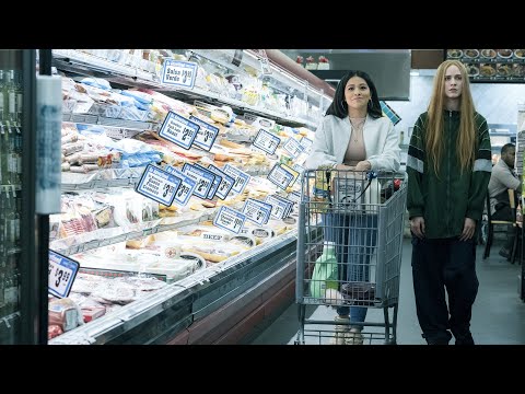 afbeelding KAJILLIONAIRE trailer | BFI London Film Festival 2020