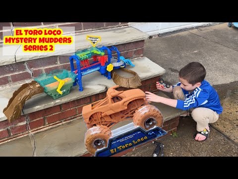 EL TORO LOCO Mystery Mudders Monster Trucks with Monster Jam MEGALODON Monster Wash 😱😱😱