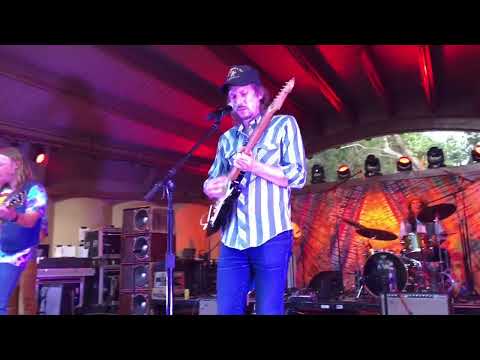 Outrageous Adam MacDougall solo on Eyes of the World with Grateful Shred