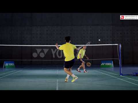 Badminton: Überkreuzen (von hinten)