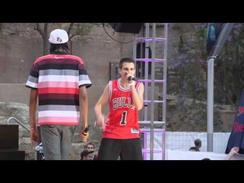 Negro Freshco vs FJ - Octavos - Málaga - Red Bull Batalla de los Gallos 2014 (Oficial)