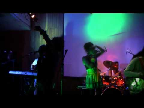 Voodoo Souljah's - Hija de Zion (Centro Colombo Americano Bogotá)