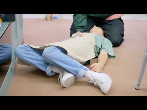 Joe Sugg faints on The Great British Bake off