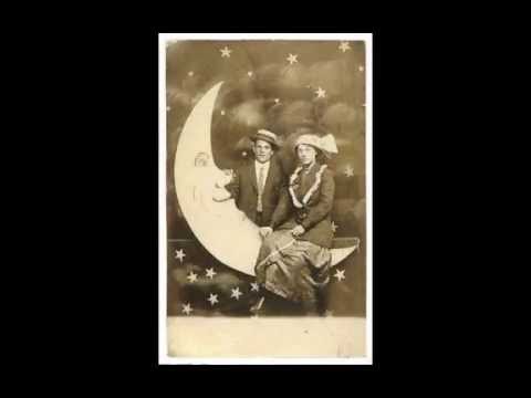 Under The Moon - Fred Elizalde & His Music (w Adrian Rollini, Bobby Davis, Chelsea Quealey)