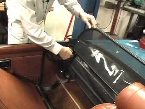 Moss Motors MGB Folding Windblocker