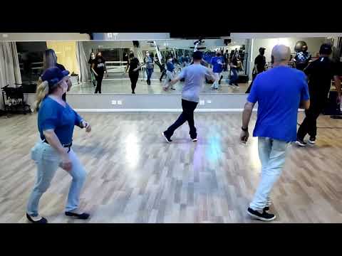 01/09/21 aula de Flashback música.Dance floor (2)