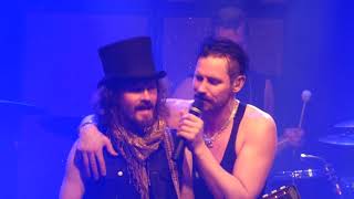 Lauri Tähkä~Tuulisina päivinä