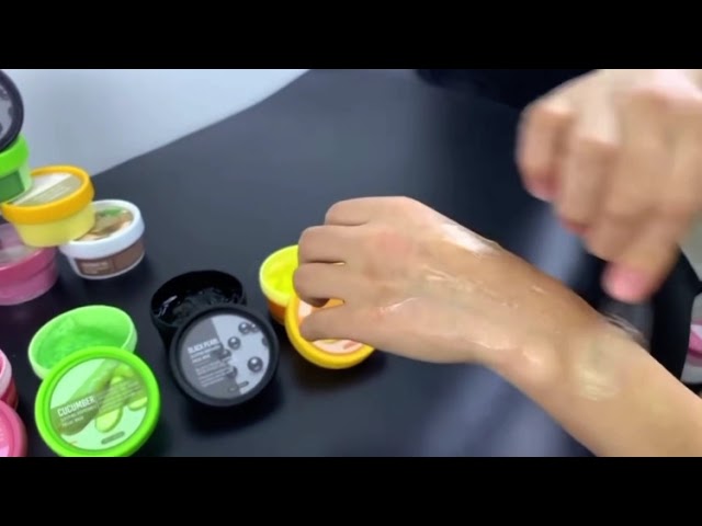 قناع النوم بفيتامين سي يعطي نضارة للبشره وقت الليل لتجديد خلايا البشرة وتوحيد اللون والحفاظ على نعومتها