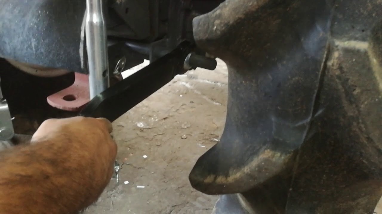 Montaggio kit attacco a 3 punti