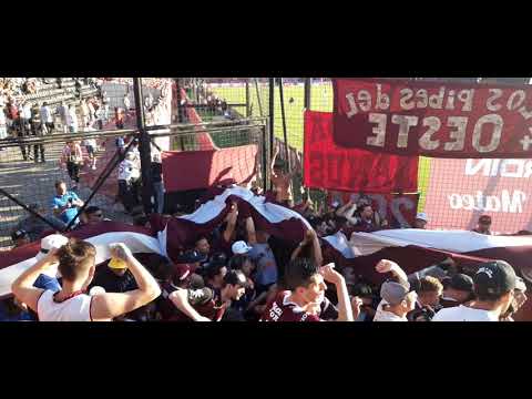 "La Barra 14 en Rosario" Barra: La Barra 14 &bull; Club: Lanús