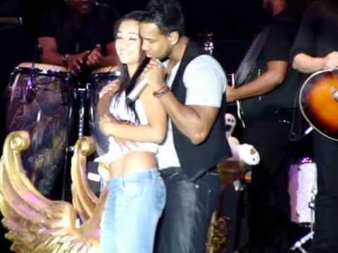 Romeo Santos el salvador por un beso parte