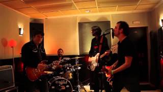 Igor Paskual   A la sombra de una mentira Rosendo