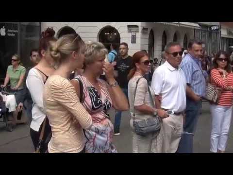 Leute in Heidelberg: Shoppen und essen
