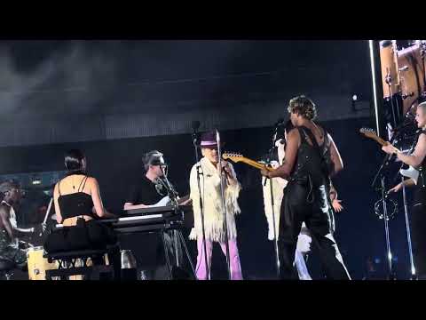 Dua Lipa w/ Jamiroquai - Virtual Insanity - Live @ Wembley Stadium 6/20/25 in Hd
