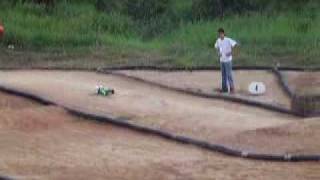 preview picture of video 'muge mbx6 in Acaron rc track'