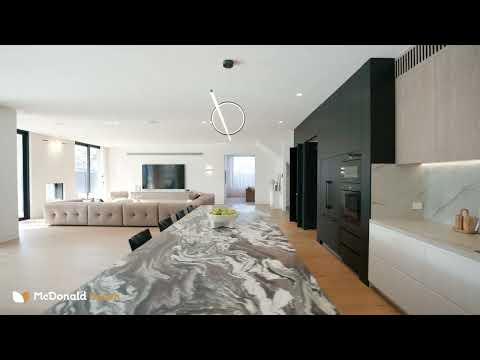 42 Forrester Street, Essendon, VIC 3040, 5 Bedrooms, 5 Bathrooms, House