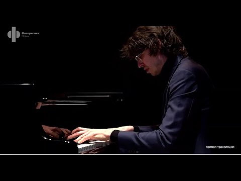 Lucas Debargue plays Schumann Piano Sonata No. 3 (Konzert ohne Orchester)