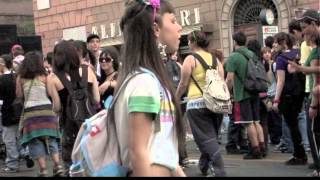 OGM909 - Me Against The World - OFFICIAL VIDEOCLIP - HardCoreUltras Street Parade - Roma 2009