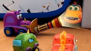 Os carros Mocas têm medo do escuro! Desenho animado infantil dos carrinhos monstrinhos