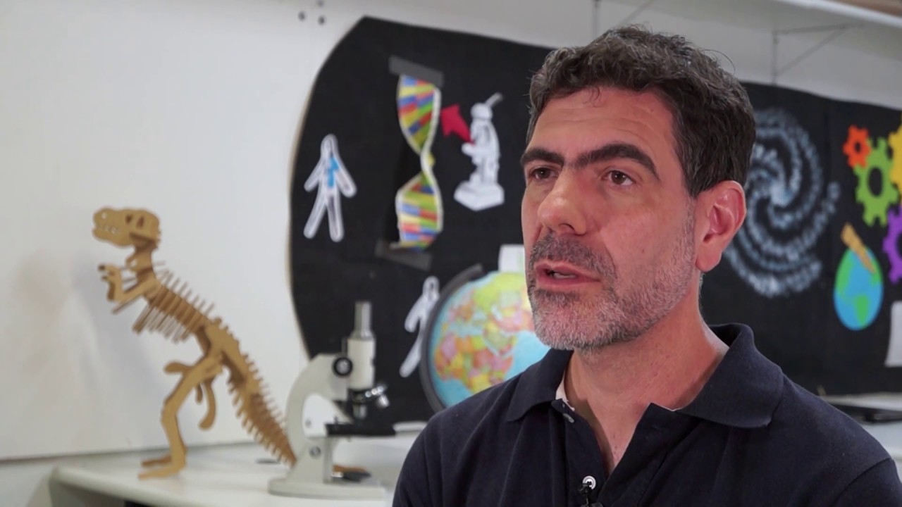 Existe idade certa para alfabetizar? - Educação em Evidência