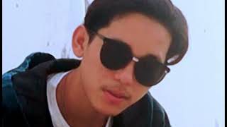 Download lagu MENARI DI ATAS LUKA cover by Revo ramon versi lirik vidio mp3
