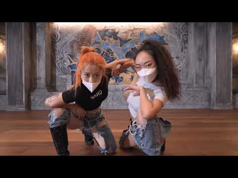 [Mirrored] Run the world - Yeojin × Jihyo YGX Choreography Mirror