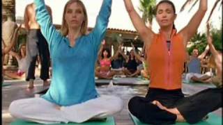 Jessica et Caroline au cours de yoga