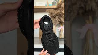 Кросівки жіночі нубук стрази 592708 Чорні 💛 ціна: 2490 грн