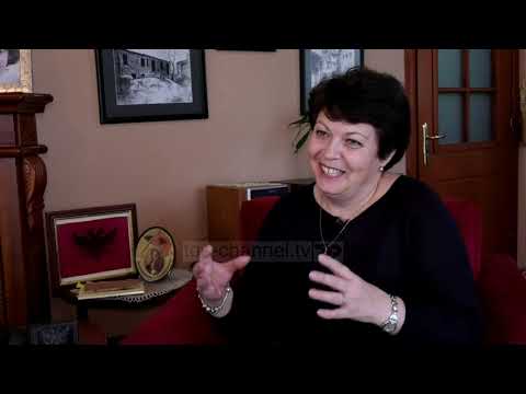 Flamuri i pavarësisë/E mbesa: Spiridon Ilo e solli nga Bukureshti,historianët ta mbyllin këtë debat