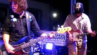 SLACKTONE + LOS STRAITJACKETS - "PIPELINE"