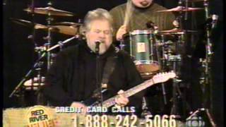 Randy Bachman & Fred Turner - You Ain't Seen Nothing Yet/Roll On Down The Highway (live)