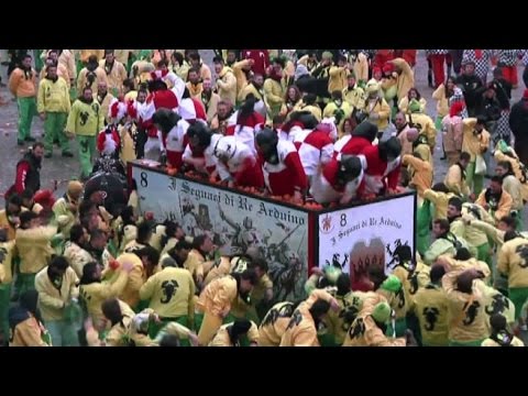Carnevale di Ivrea, torna la battaglia delle arance