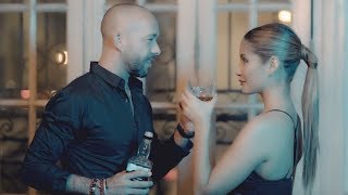 Tan Poquito Lyrics English Translation
