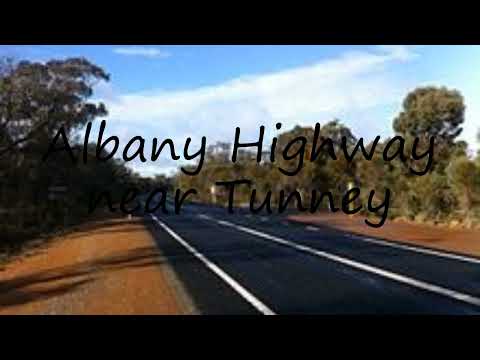 How to pronounce Albany Highway near Tunney in English?