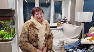 Новая шуба . Виталик доделал мебель