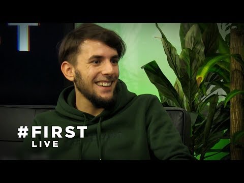 JOHNNY SELLAH over vastzitten, vloggen en nieuwe tracks! #FIRST LIVE