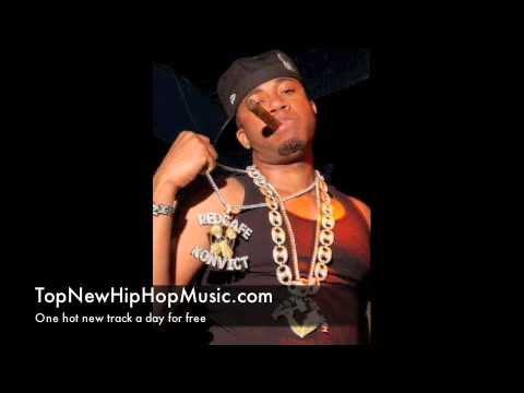 Red Cafe - Hottest in the hood (Remix)  f. Jadakiss, Rick Ross, Fabolous, OJ Da Juiceman & P Diddy