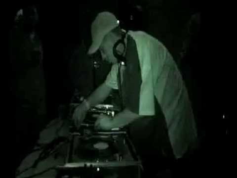 SUBFLO & SCOOBA W MC NAVIGATOR LIVE@SOUNDWAVES PT  1