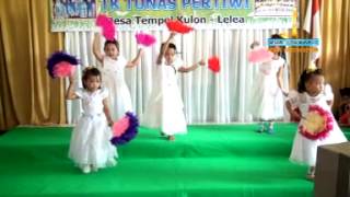Download lagu Tarian Amelia mp3