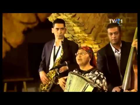 Taraful de la Vărbilău - Nevasta mea vrea la băi