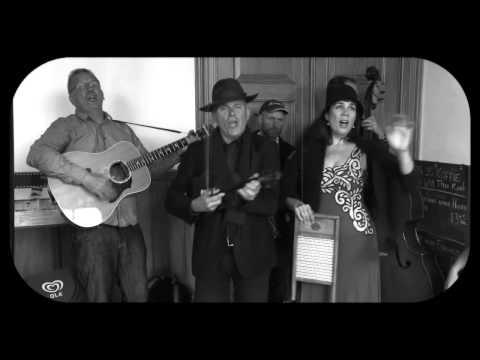 The Oldtime Stringband   "Shine on harvest moon"